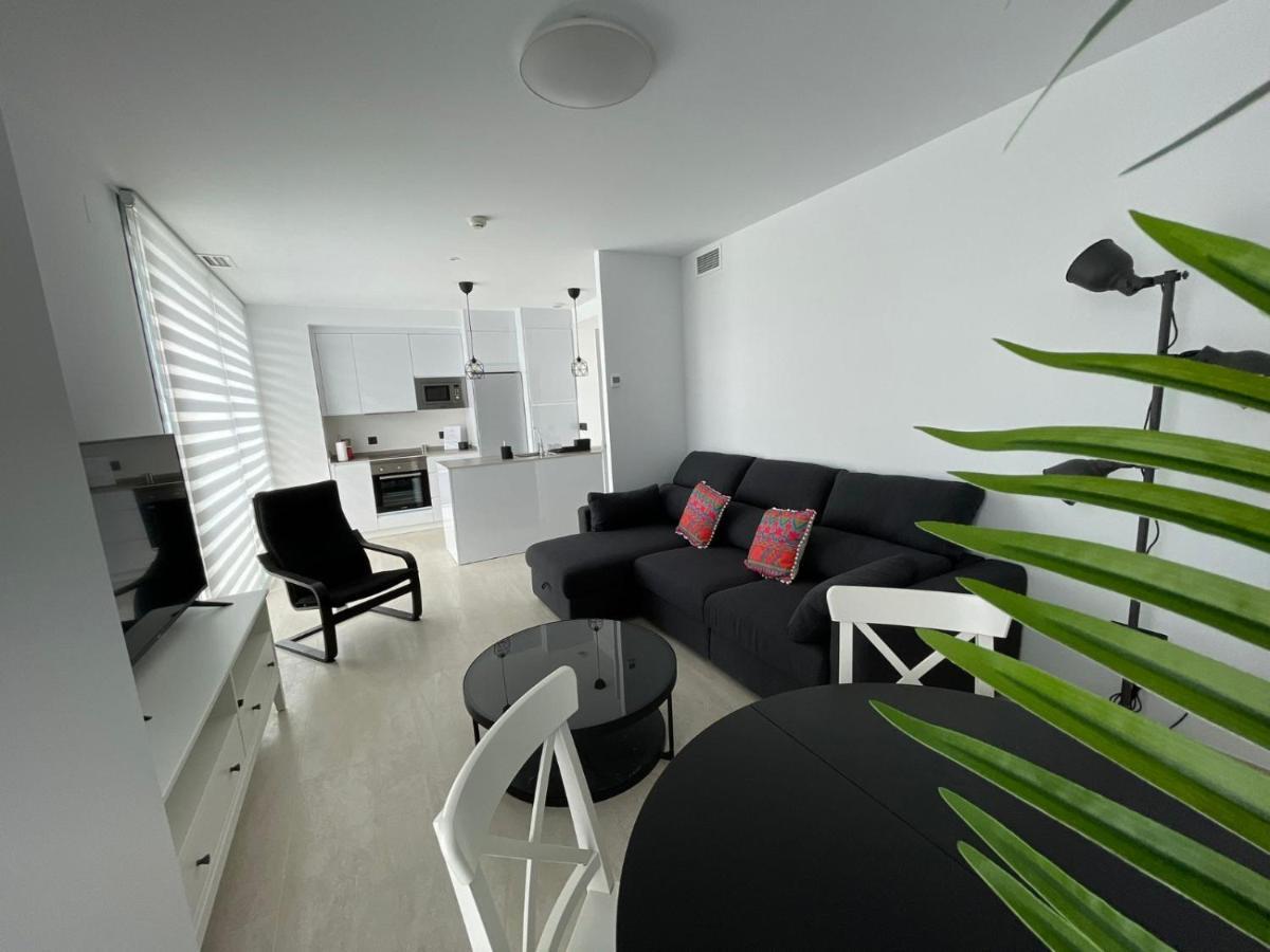 Lhome Cadiz Luaran gambar