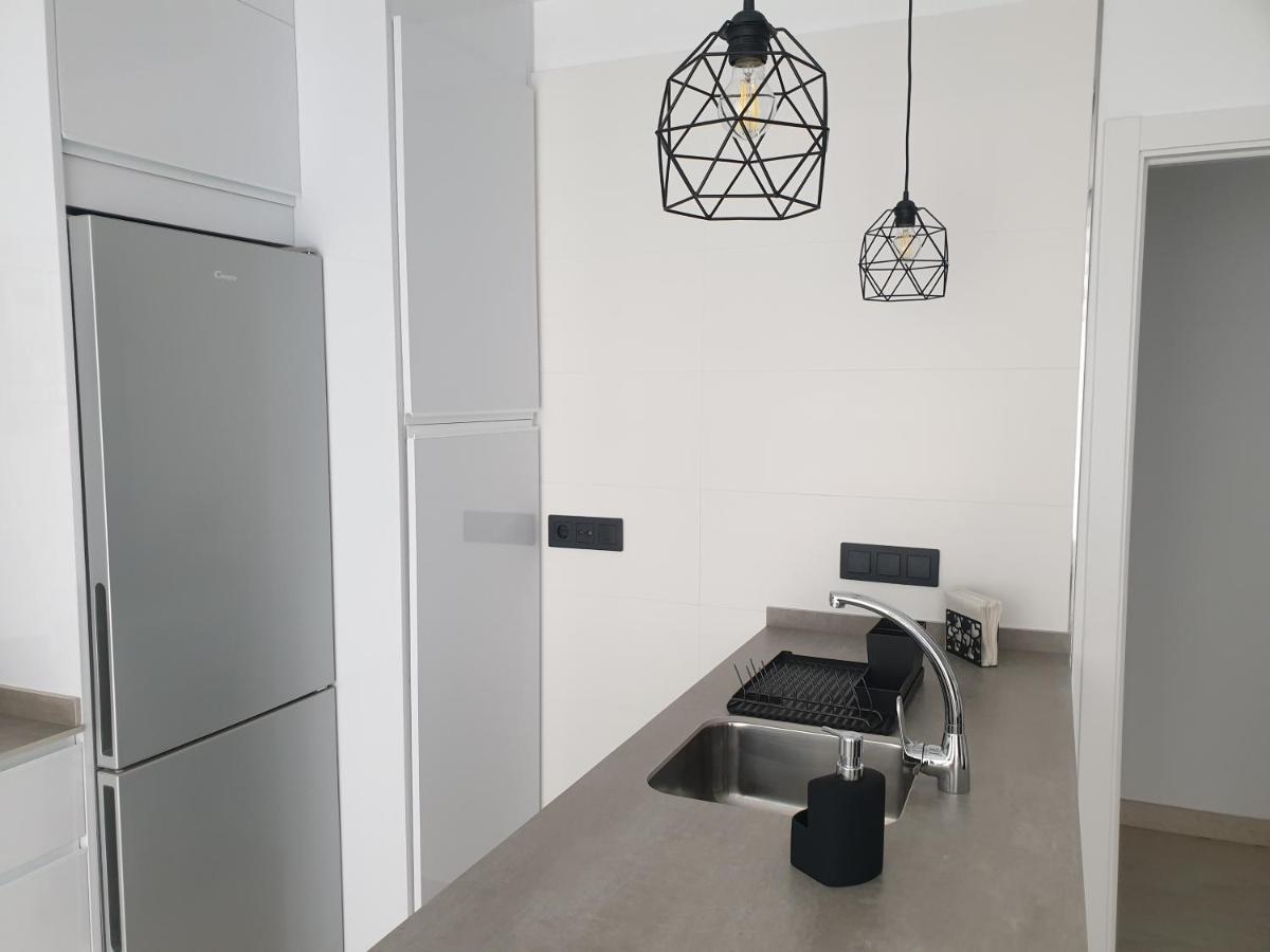 Lhome Cadiz Luaran gambar