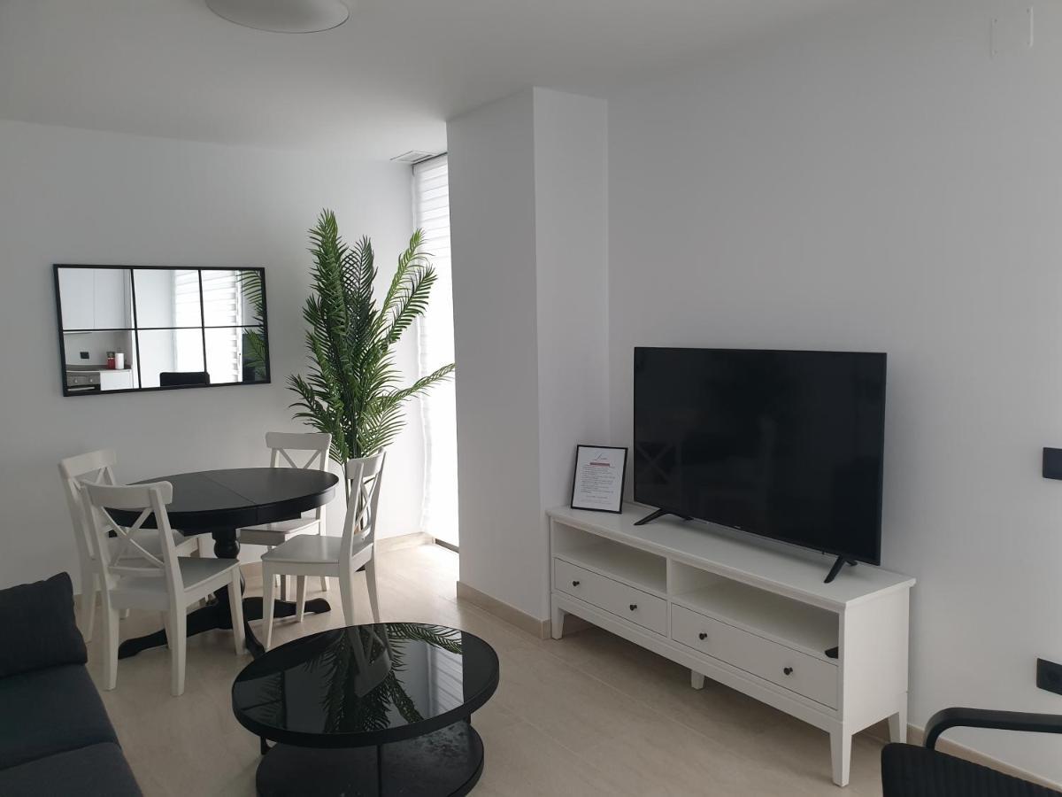 Lhome Cadiz Luaran gambar