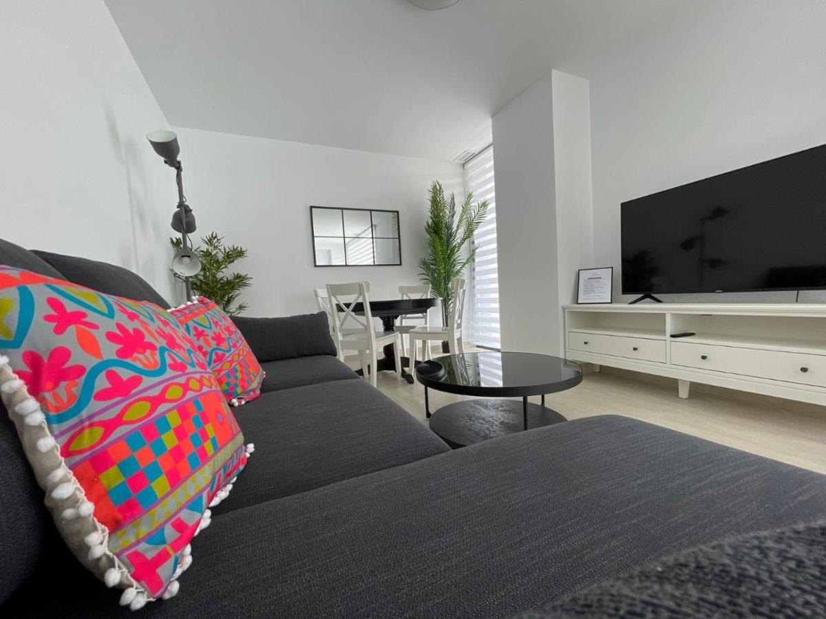 Lhome Cadiz Luaran gambar