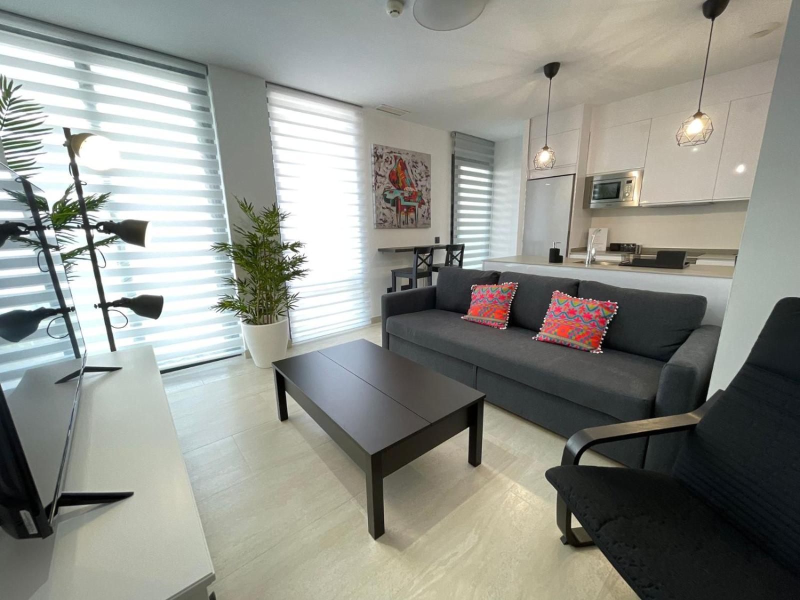 Lhome Cadiz Luaran gambar